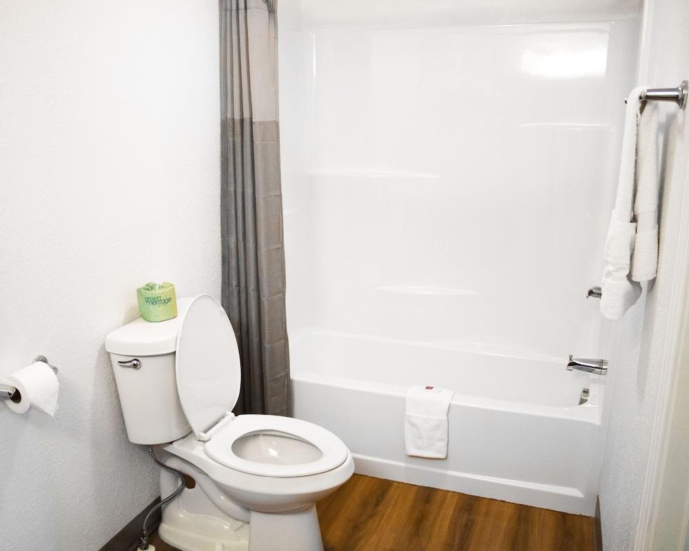 Motel 6 Chilhowie, VA  I-81 photo 12
