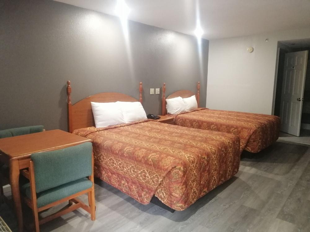 Royal Inn & Suite photo 12