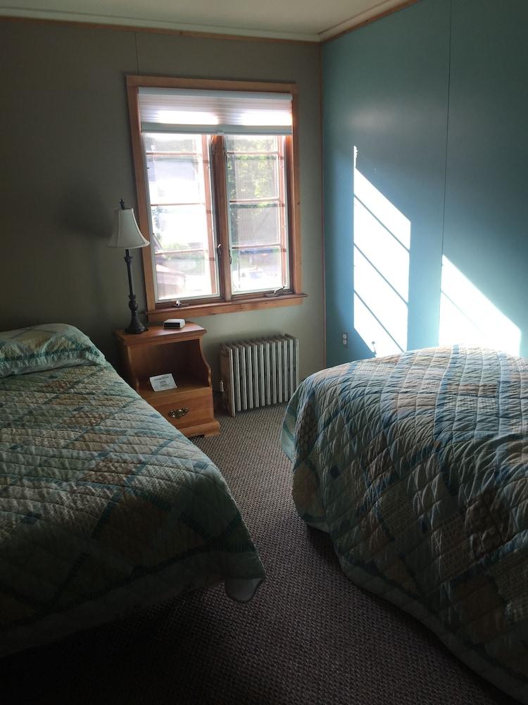 The Wheelhouse Inn photo 17