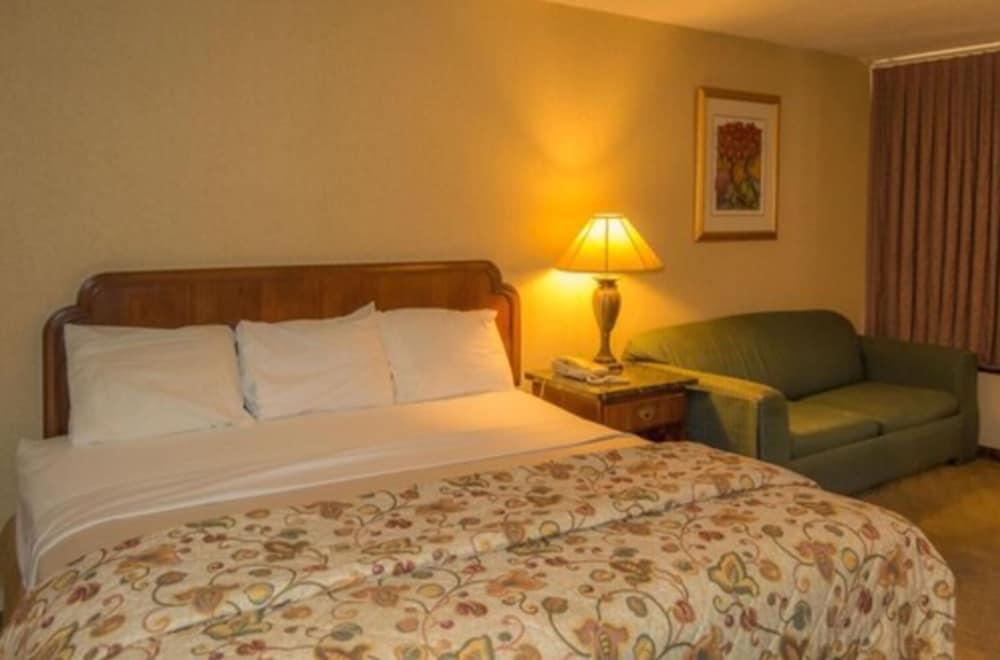 Executive Inn Hotel & Conference Centre photo 20