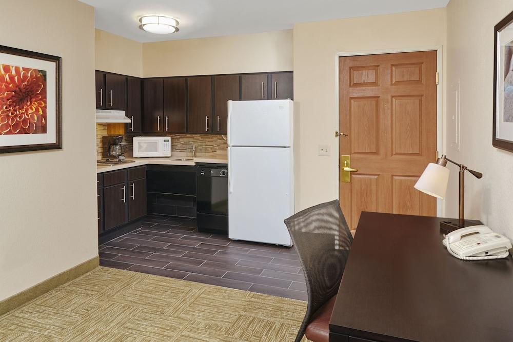 Staybridge Suites Chicago - Glenview by IHG photo 38