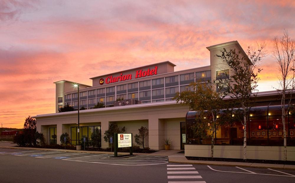 Clarion Hotel Portland Airport ME photo 27