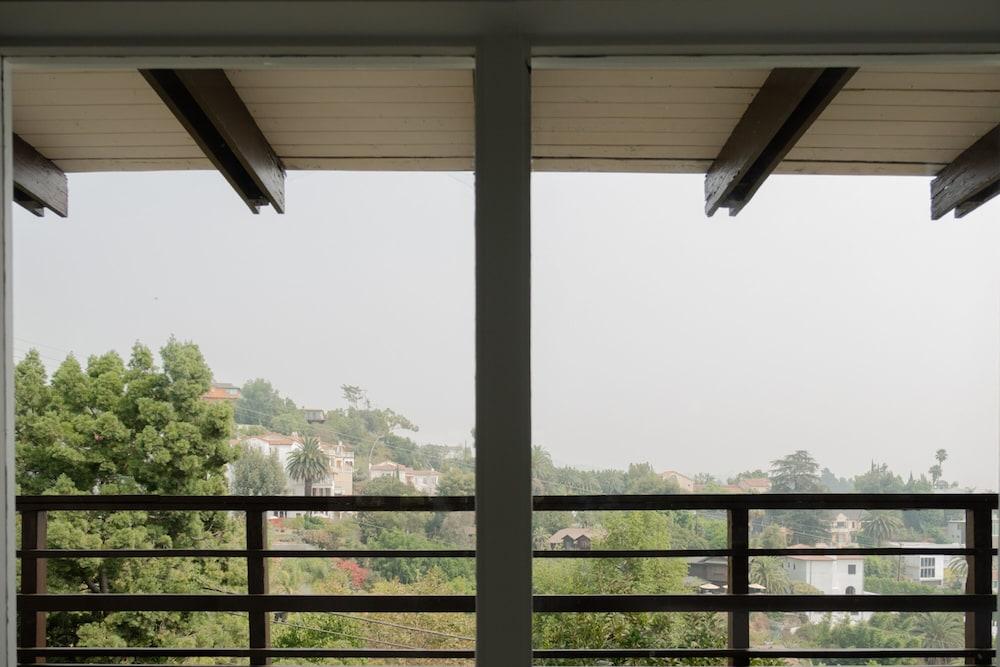 Hollywood Hills Hotel photo 34