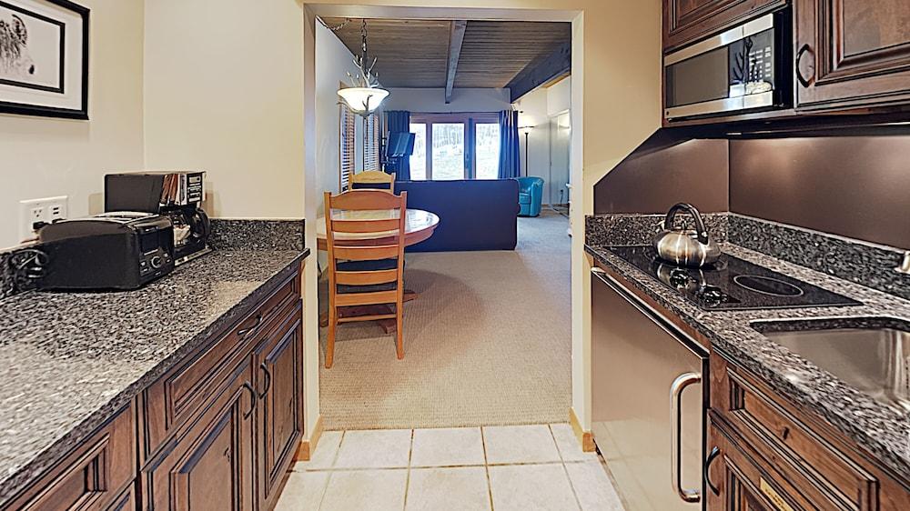 The Timberline Condominiums photo 92