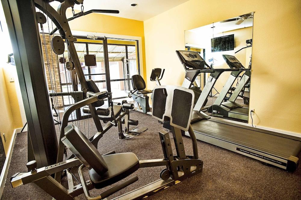Express Inn & Suites photo 4