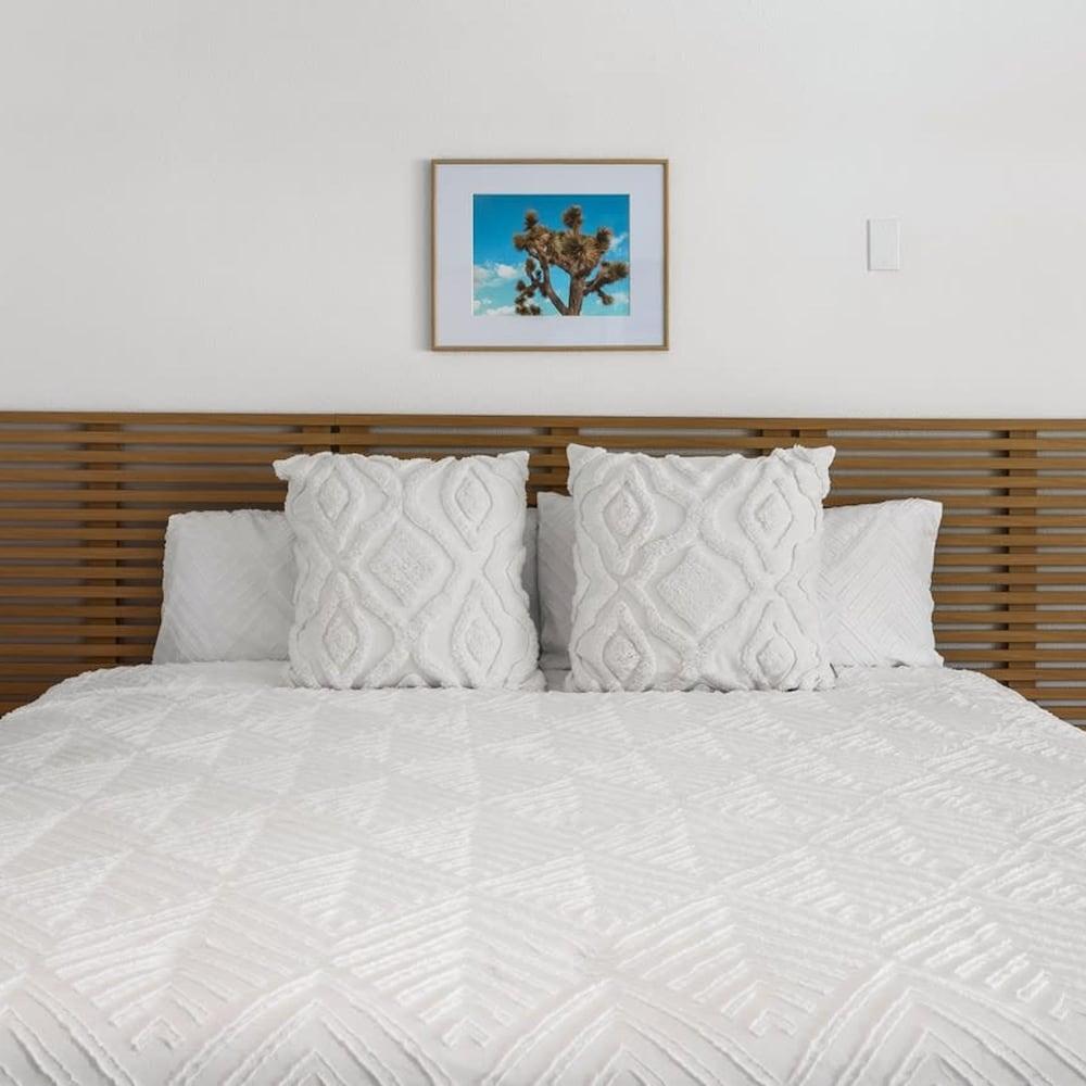 King Deluxe Room photo 2