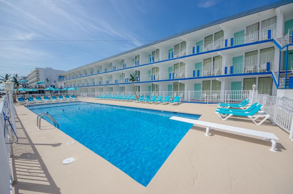 Compass Family Resort photo 16