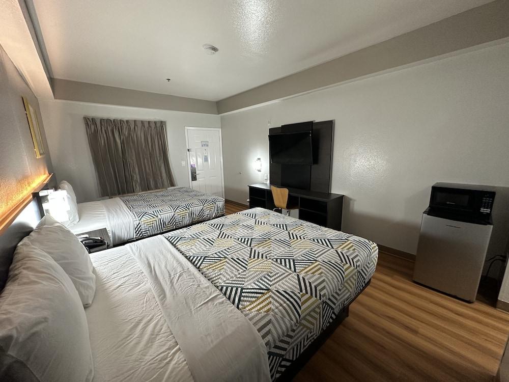 Motel 6 Alvarado, TX photo 13