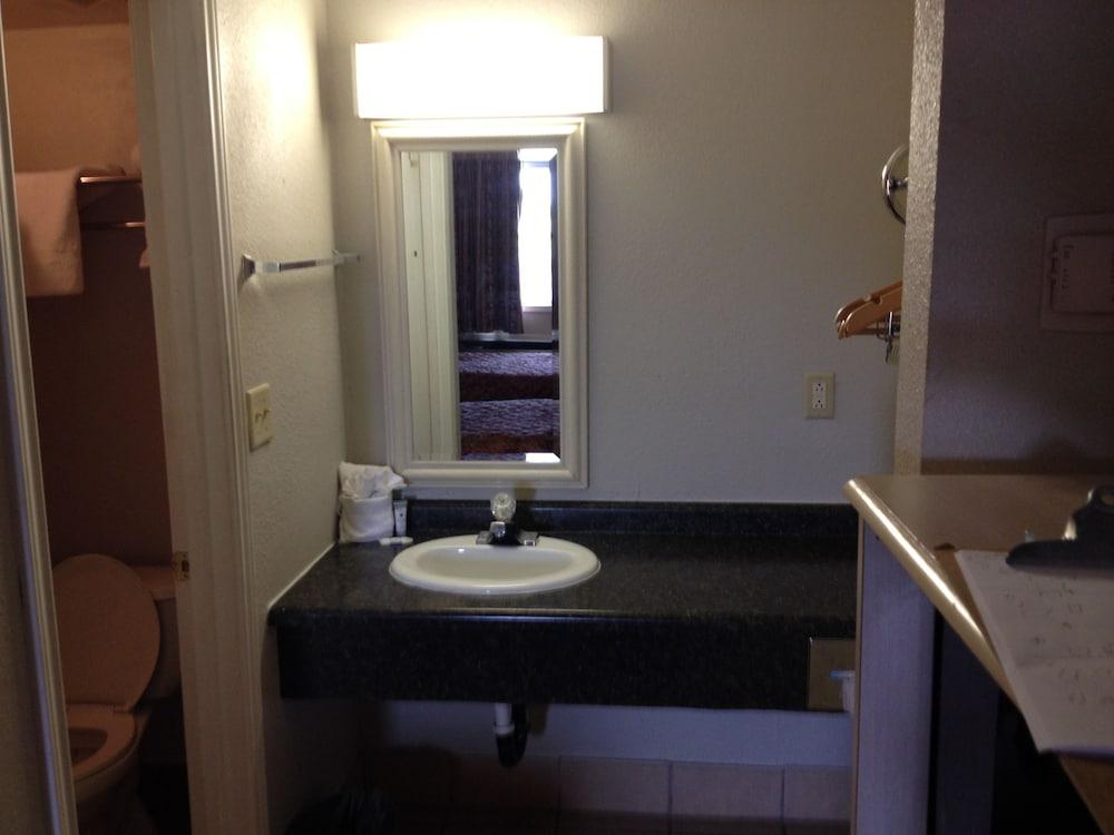 The Brooke Hotel photo 8