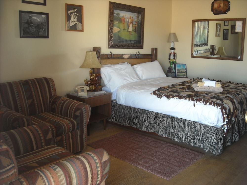 Stagecoach 66 Motel photo 36