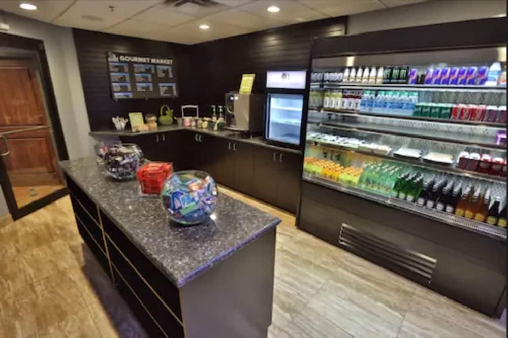 DoubleTree Suites by Hilton Hotel McAllen photo 21