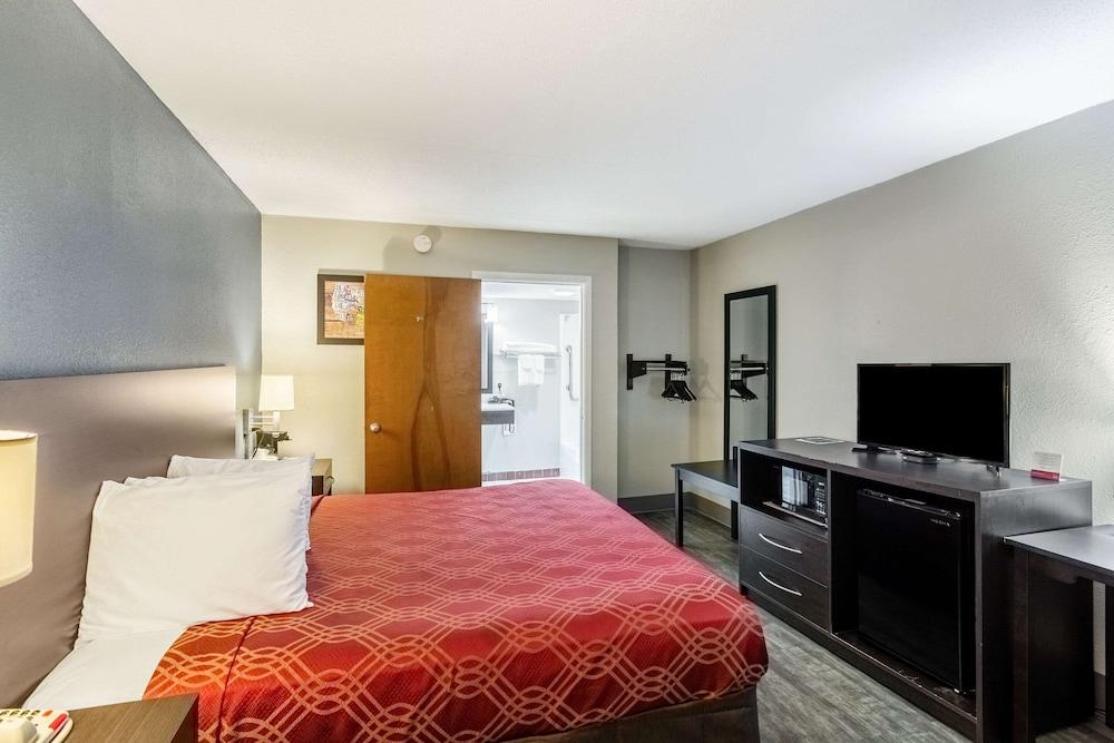 Econo Lodge Crestview South photo 31