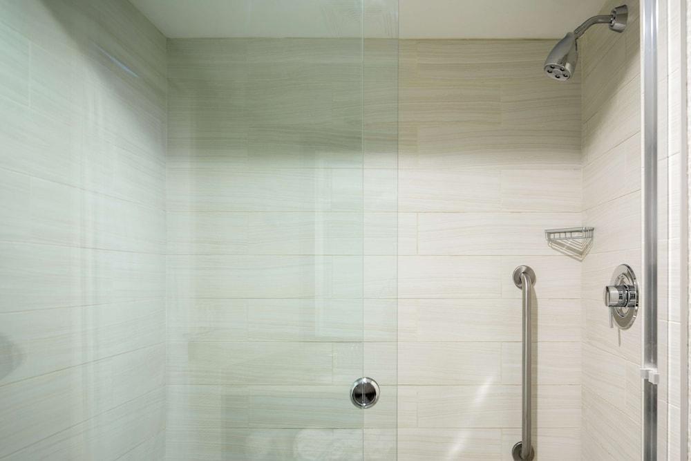 DoubleTree by Hilton Hotel Portland photo 21