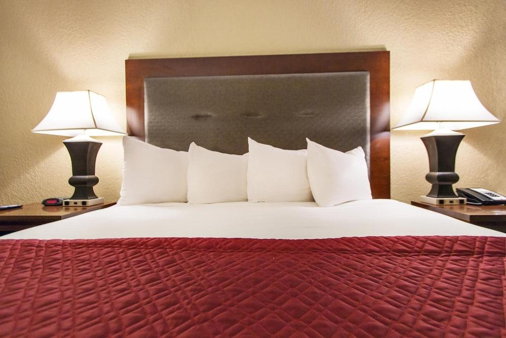 Grand Oaks Hotel photo 12