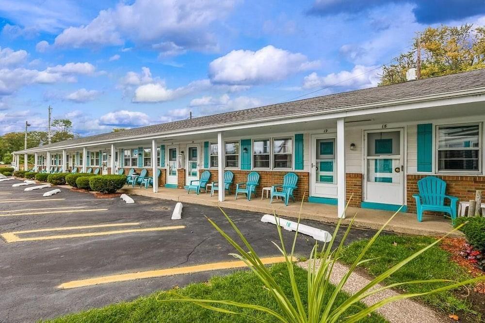 Riviera Motel Erie photo 24