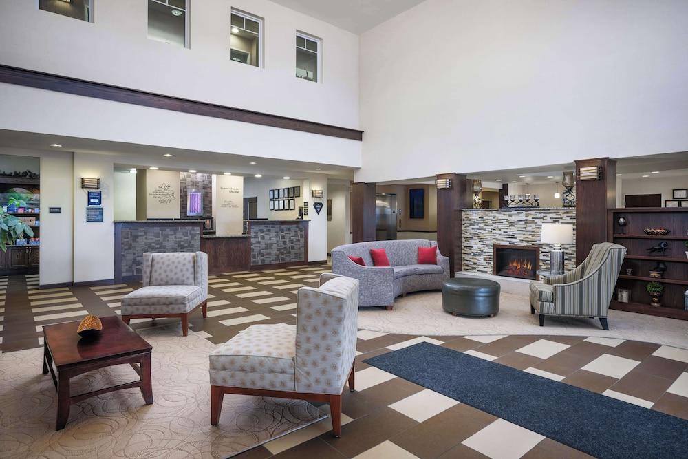 Green Mill Village Hotel & Suites, BW Signature Collection photo 2