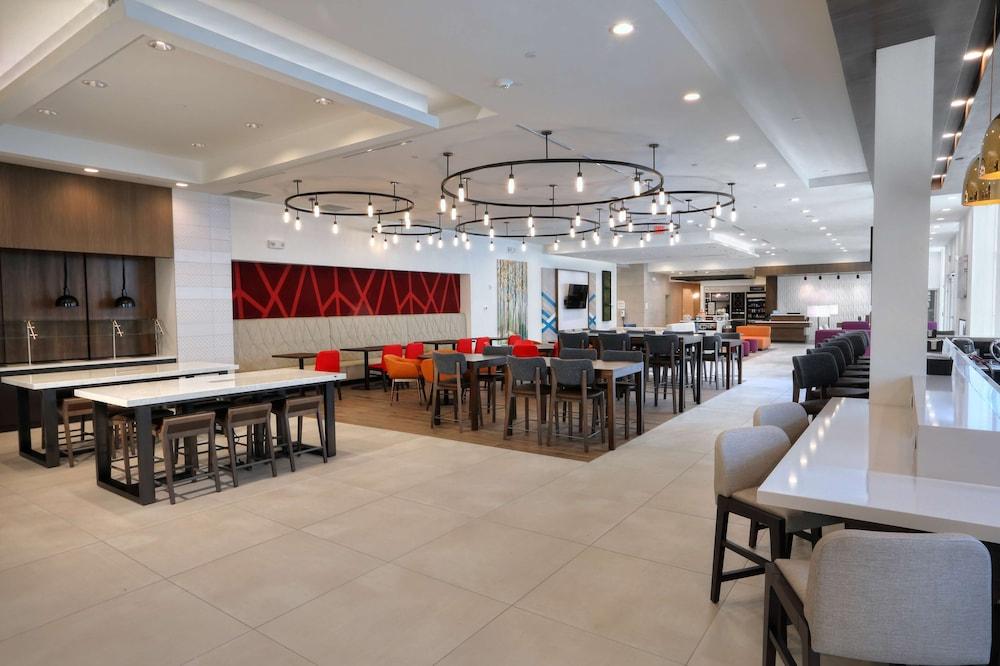 Hilton Garden Inn Bel Air photo 48