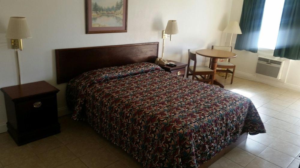 Western Inn photo 13