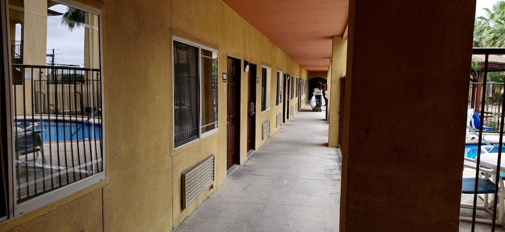 Texas Inn and Suites RGV photo 91