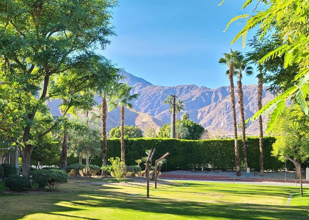 Riviera Resort Palm Springs photo 65
