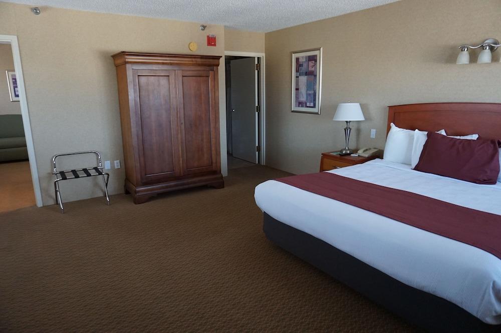 Findlay Inn and Conference Center photo 20