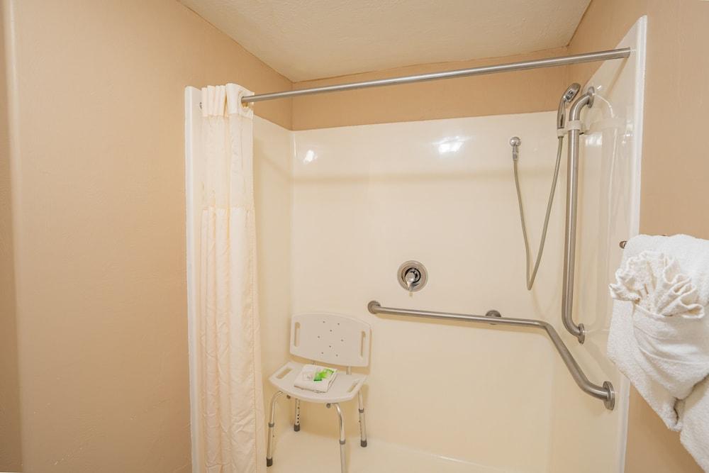 Petty Ranch Inn photo 54