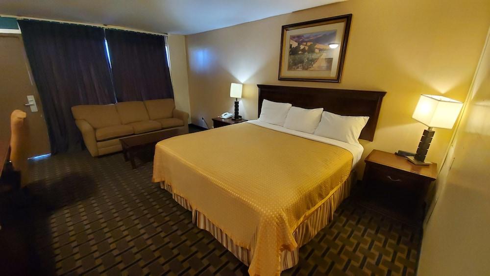 Marion Gray Plaza Motel photo 8