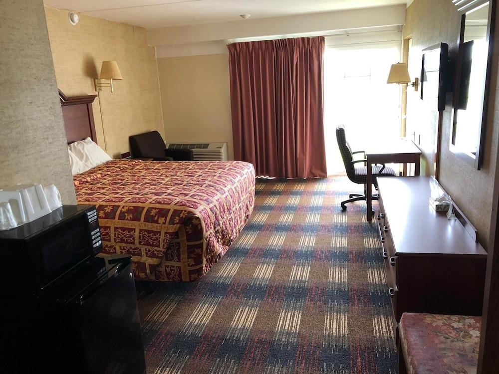 Red Carpet Inn North Syracuse photo 30