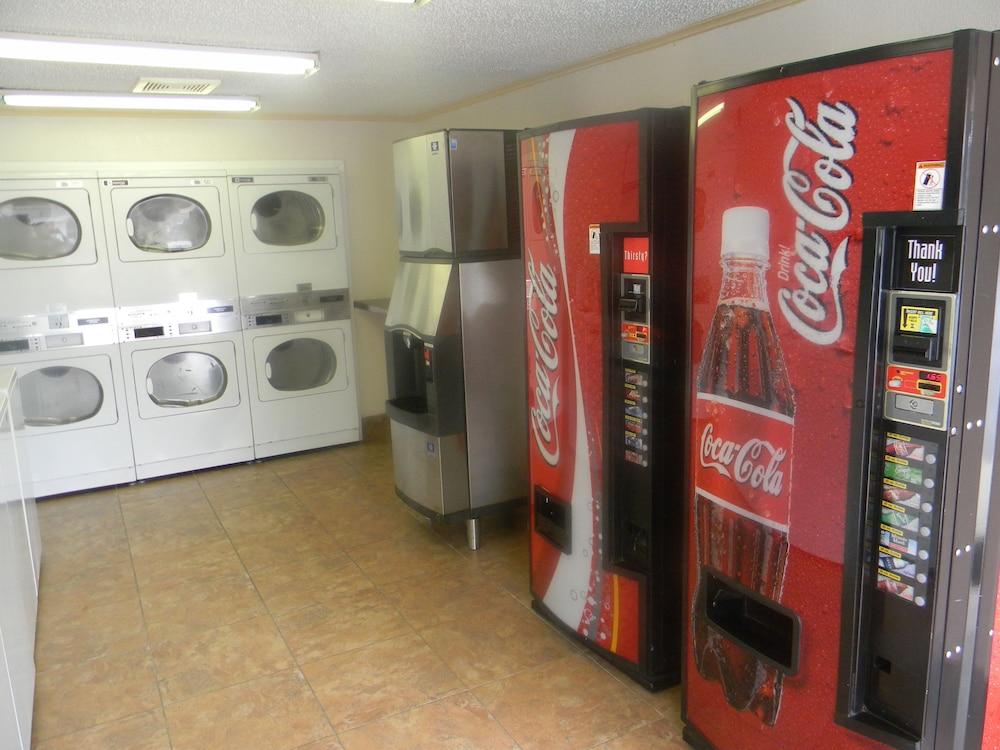 Americas Best Value Inn Conyer photo 45