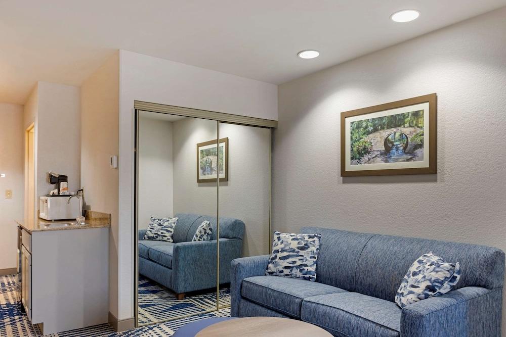 Comfort Inn & Suites Hot Springs Midtown photo 19