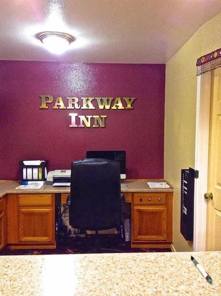Parkway Inn Eugene photo 25