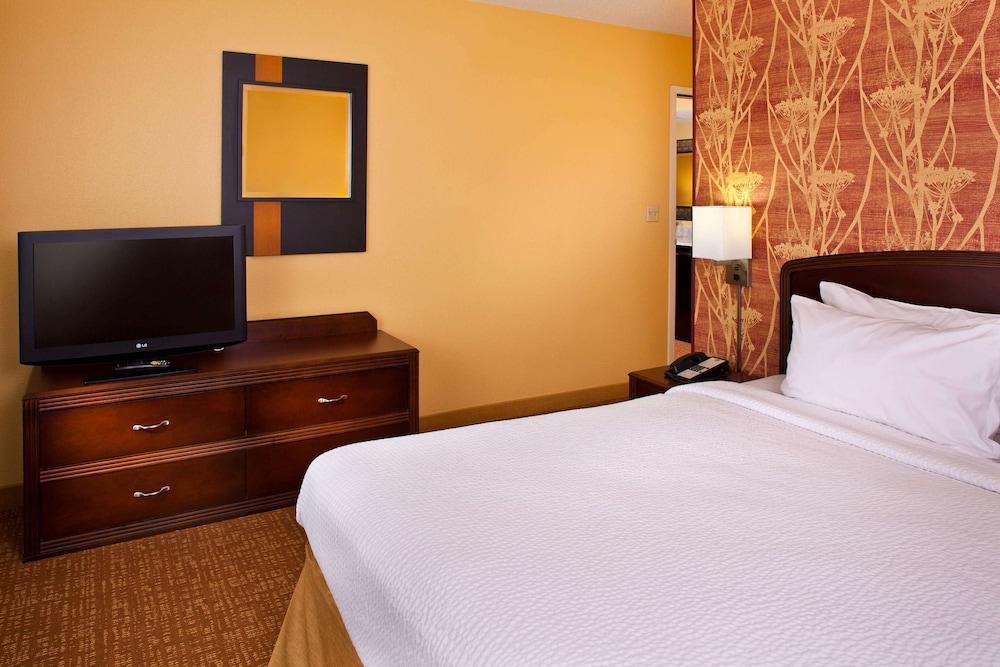 Spark by Hilton Birmingham Colonnade photo 7