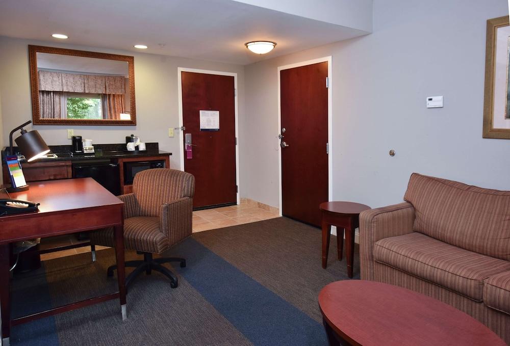 Hampton Inn Alexander City photo 10