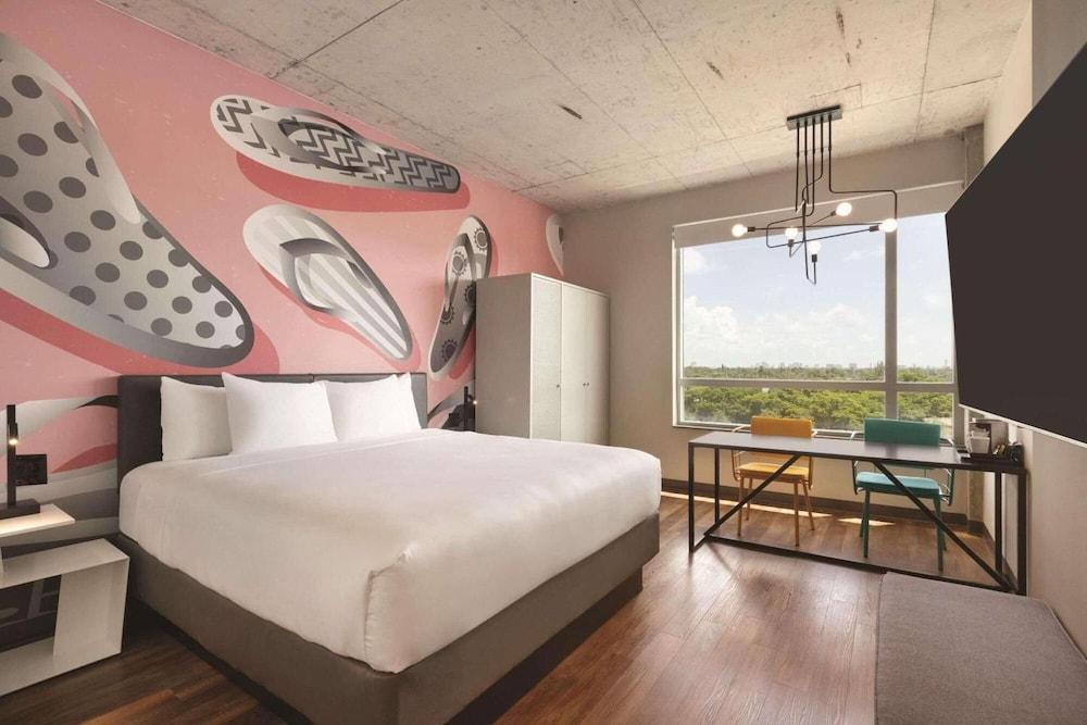 Kompose Boutique Hotel Miami Airport photo 2