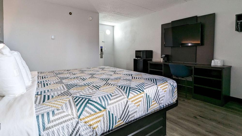 Motel 6 Danvers, MA - Boston North photo 7