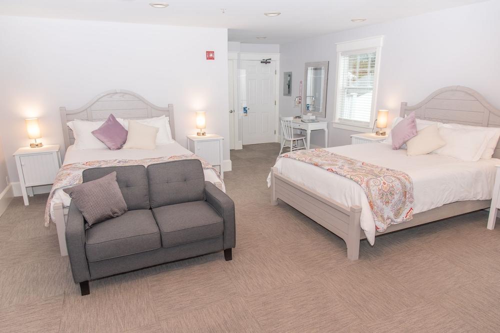 Inn On Peaks Island photo 45
