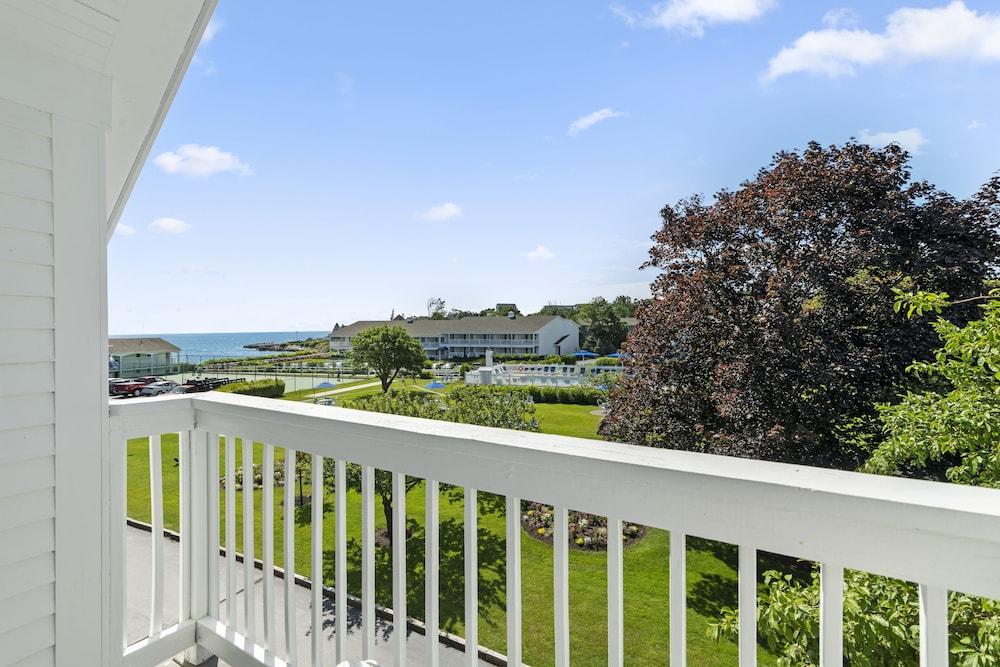 The Sparhawk Oceanfront Resort photo 56