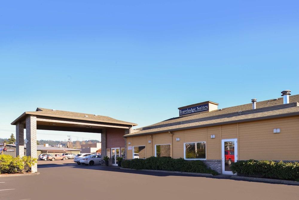 Travelodge Suites by Wyndham Newberg photo 66
