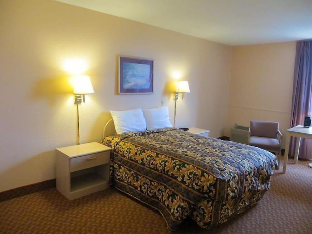 Comfort Inn photo 8