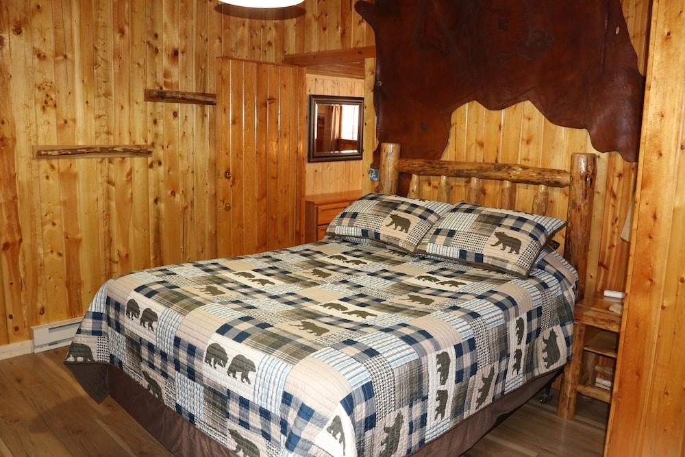 Creekside Lodge at Yellowstone photo 35