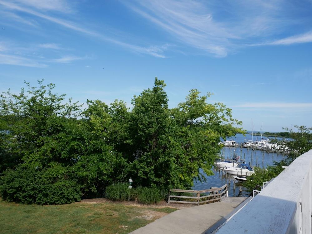 The Lodge at Great Oak Landing photo 59