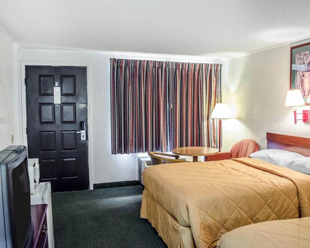 Rodeway Inn Carlisle North photo 5