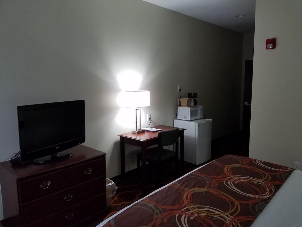 Baymont by Wyndham Grovetown Augusta photo 55