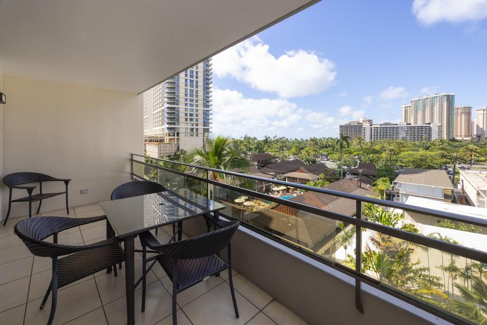 Regency on Beachwalk Waikiki by OUTRIGGER photo 80