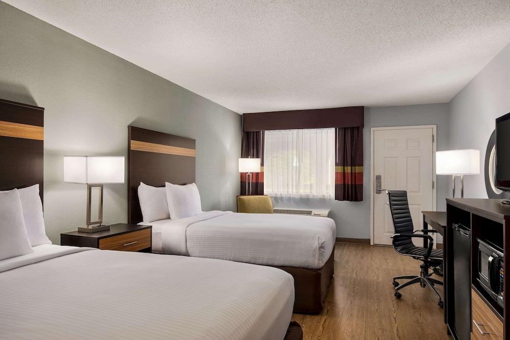 Days Inn by Wyndham Anderson photo 24