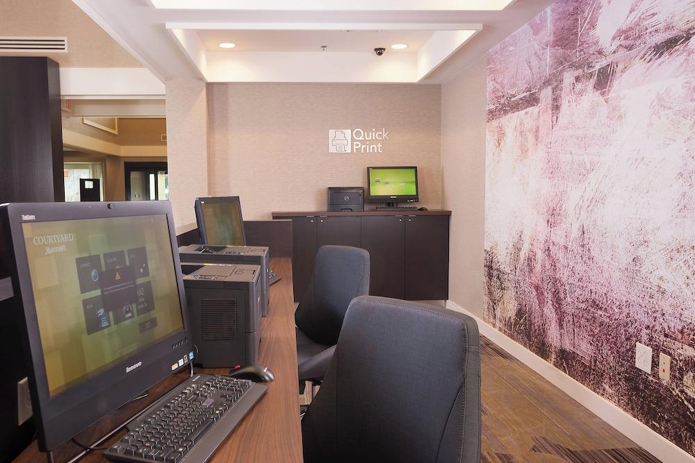 Courtyard Greenville-Spartanburg by Marriott photo 28