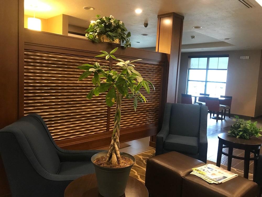 Heartland Inn and Suites photo 15