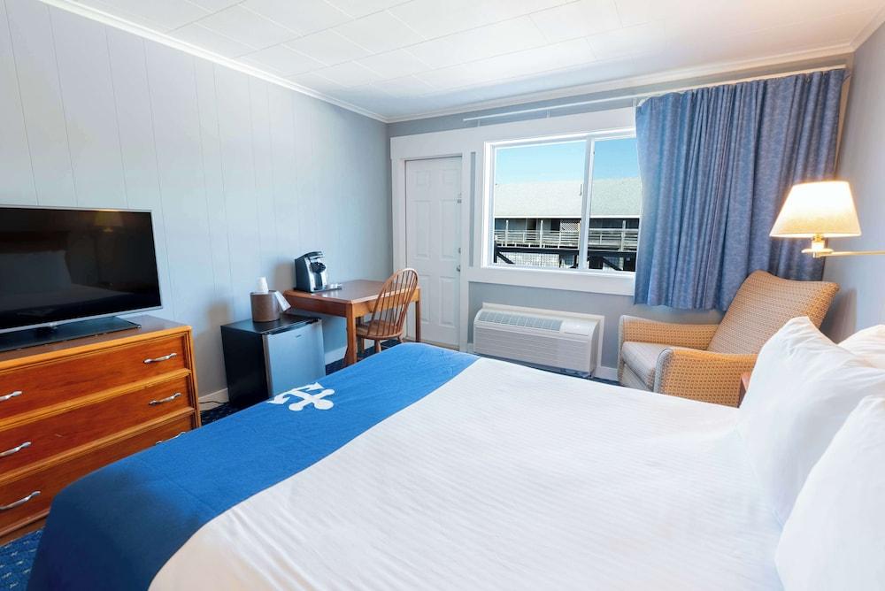 Fishermans Wharf Inn photo 89