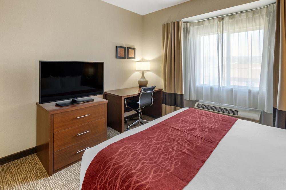 The Atrium Hotel photo 13