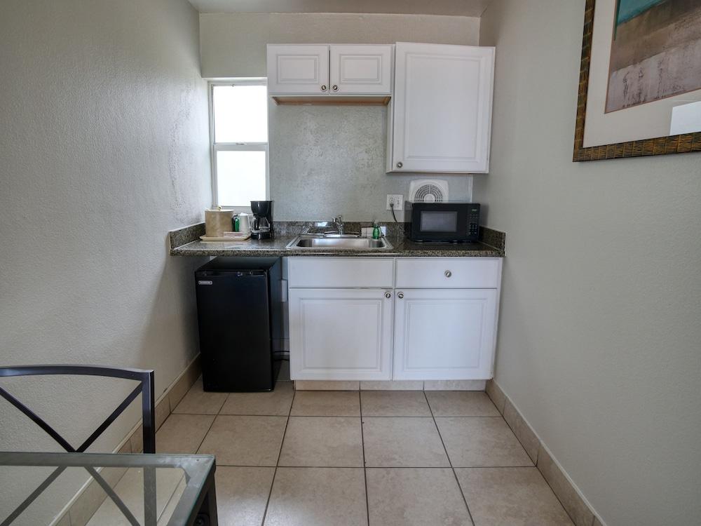 Clearwater Suites photo 6